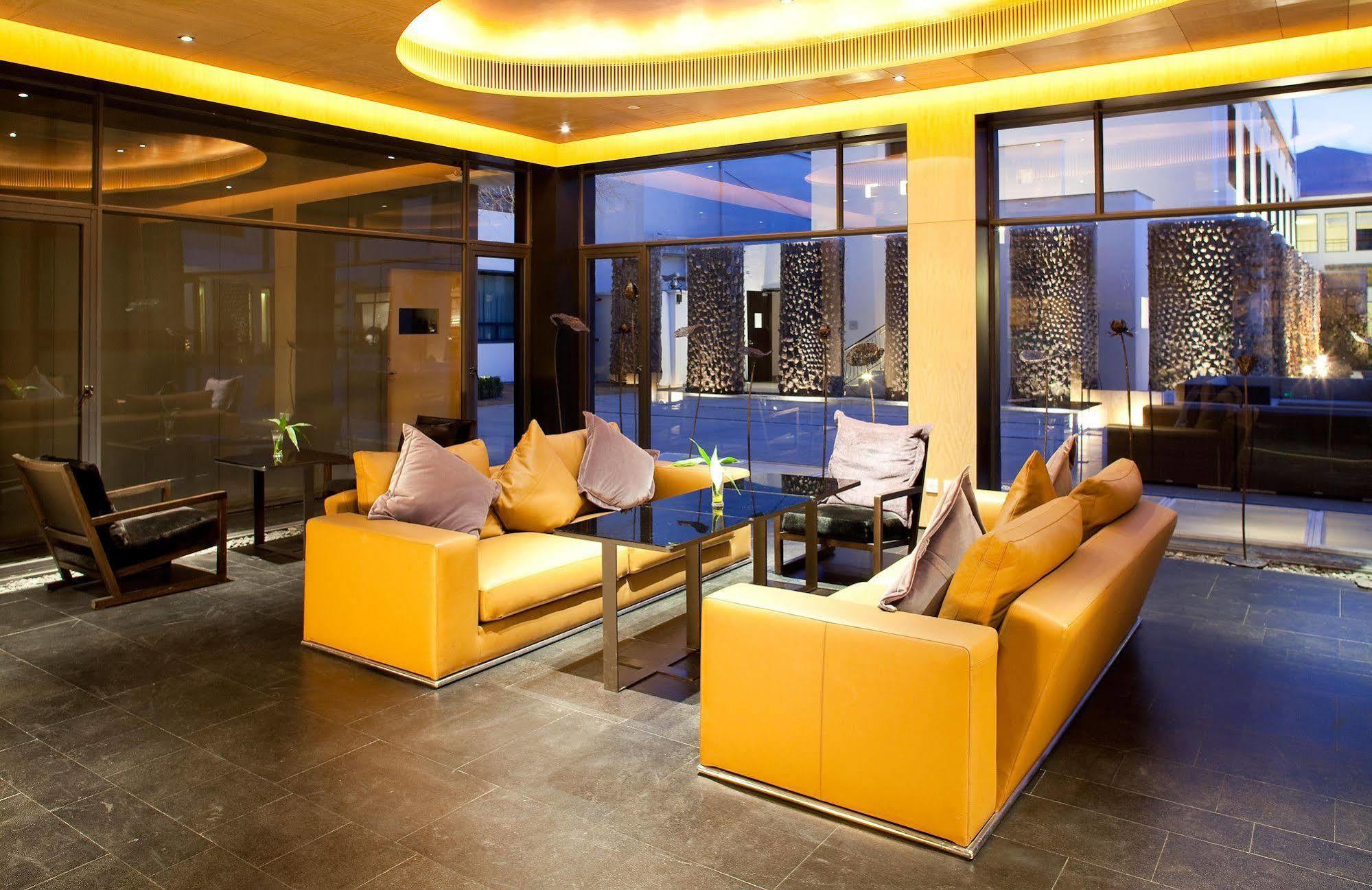 Four Points By Sheraton Lhásza Kültér fotó